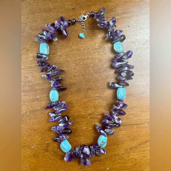 Chevron amethyst necklace ~16-17 inches - Picture 3 of 5